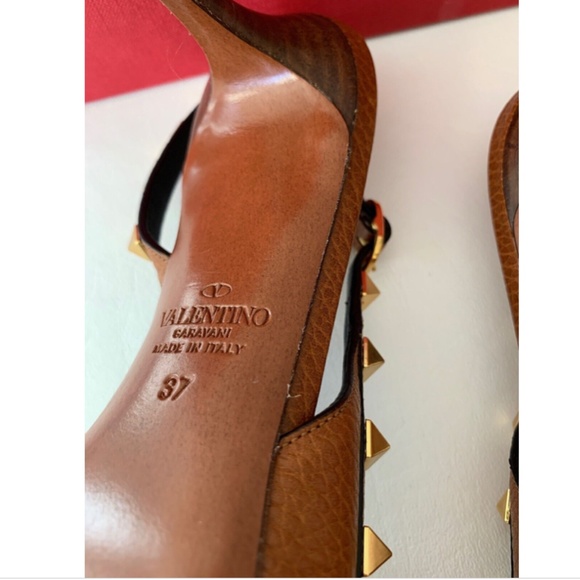 Valentino Garavani Rockstud Half-d'Orsay Slingback Pump - Picture 12 of 12